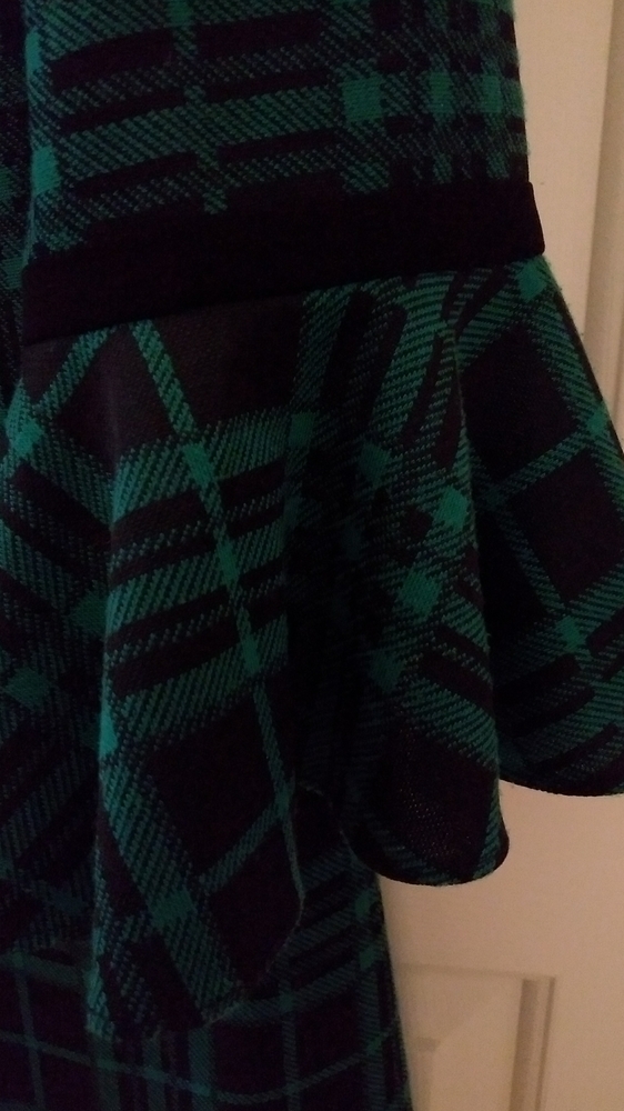 Tahari Plaid Fall/Winter Dress with Bell Sleeves - Picture 5 of 12